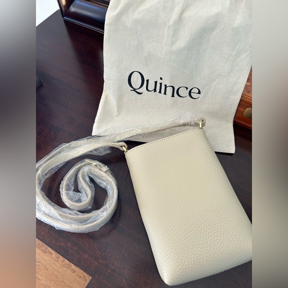 NWT Quince Ivory Pebbled Leather Crossbody Bag - Picture 3 of 12